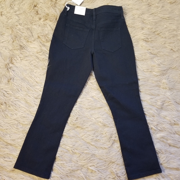 Women Jeans - Picture 2 of 3